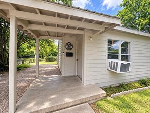133 E Wanda Drive - Photo 2