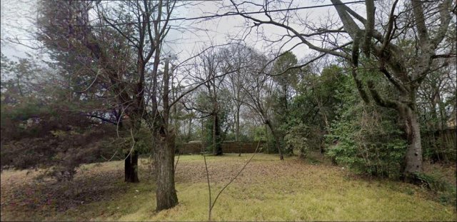 426 N Confederate Avenue