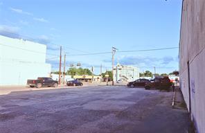117 E Houston Street - Photo 24