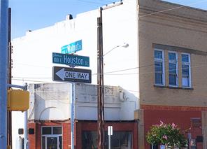 117 E Houston Street - Photo 28