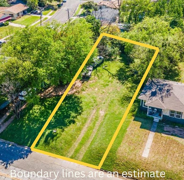 1604 Dallas Street - Photo 1