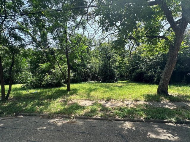 1604 N 9th Street