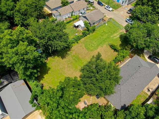 216 W Jerden Lane