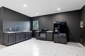 1502 Avenue B - Photo 21