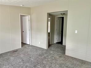 437 Maple Drive - Photo 4