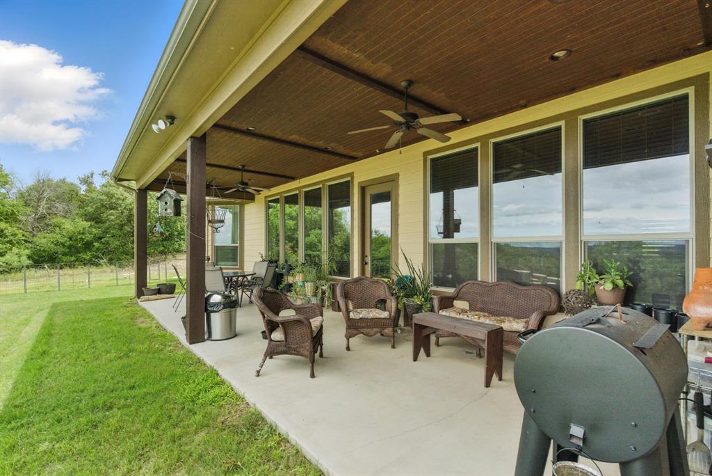 565 Ridgeway Drive - Photo 10
