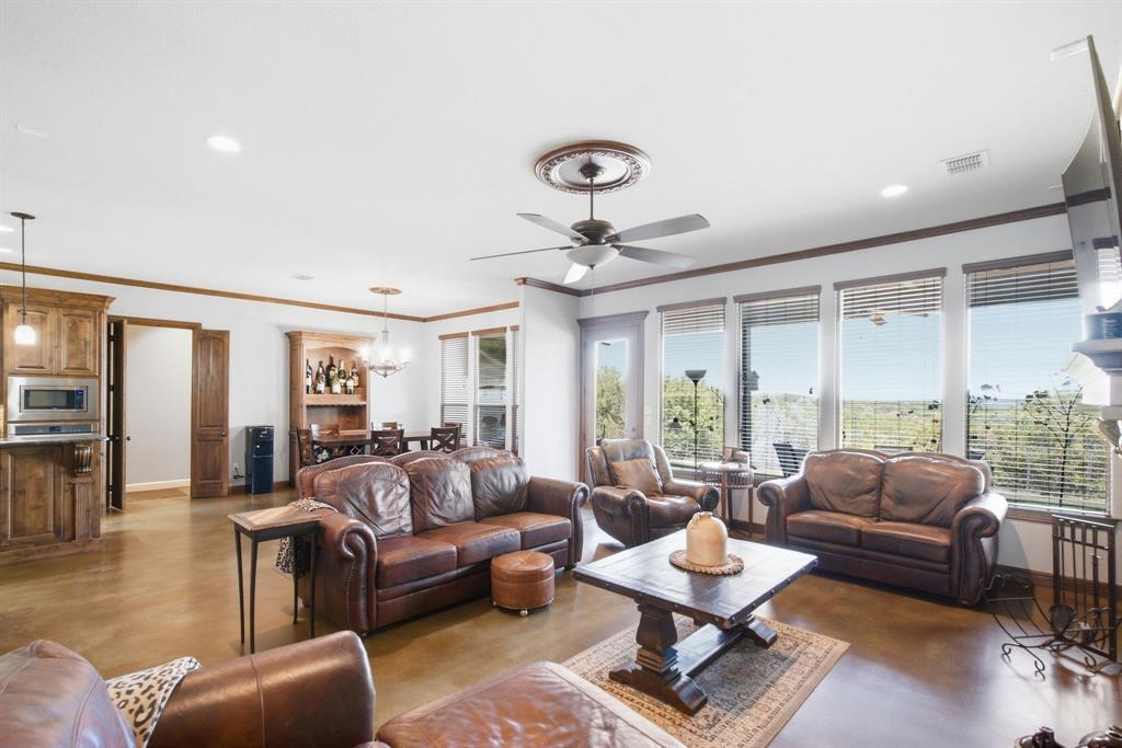 565 Ridgeway Drive - Photo 15