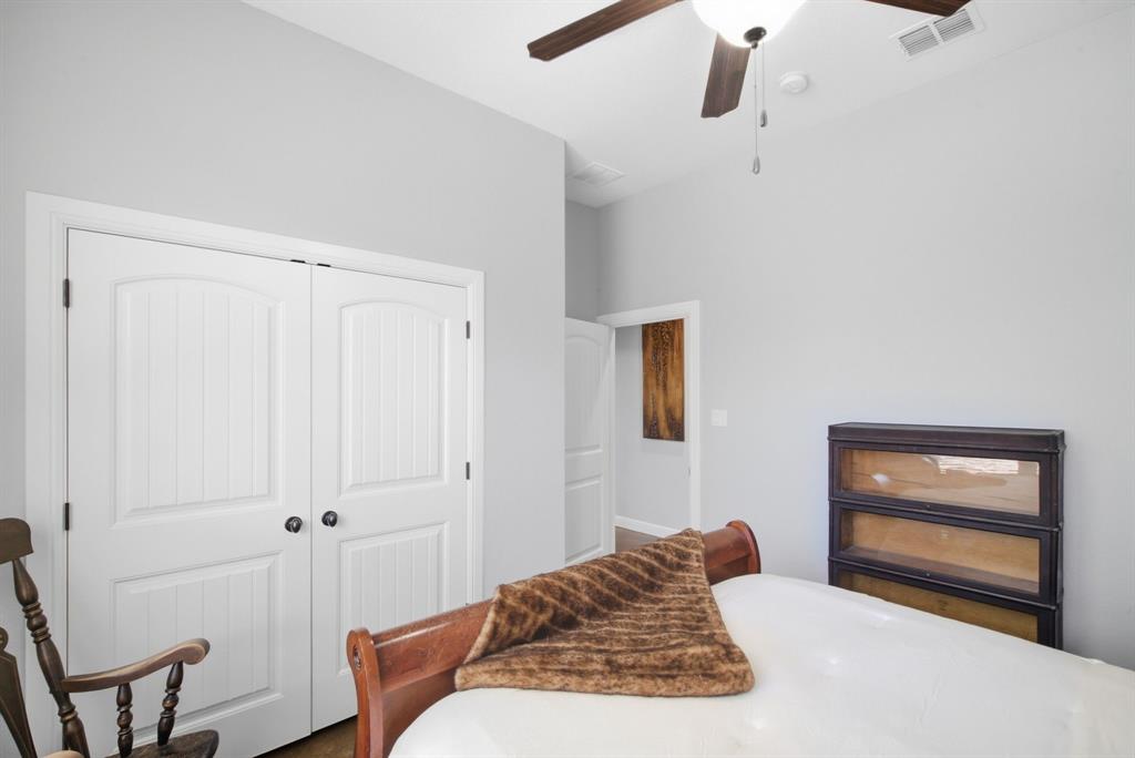 565 Ridgeway Drive - Photo 24