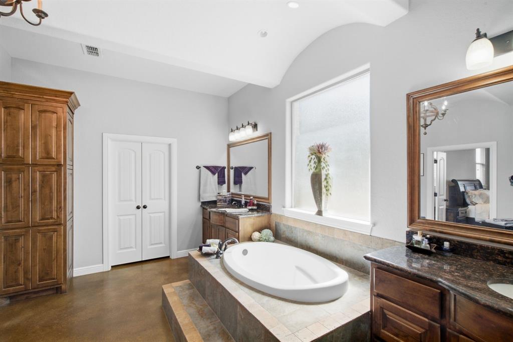 565 Ridgeway Drive - Photo 33