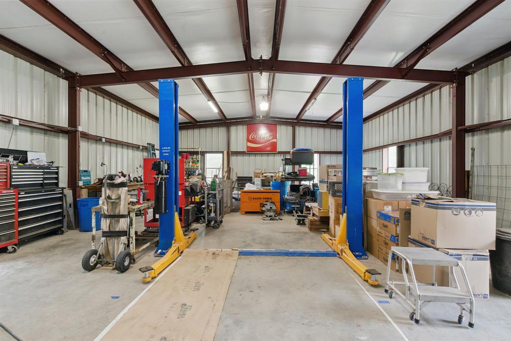 565 Ridgeway Drive - Photo 7