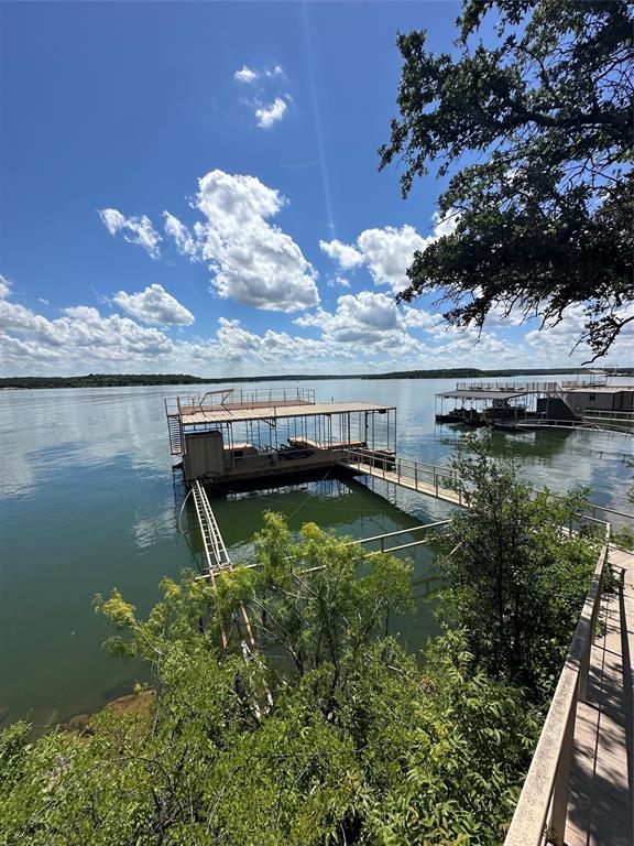 572 Oak Point Drive - Photo 2