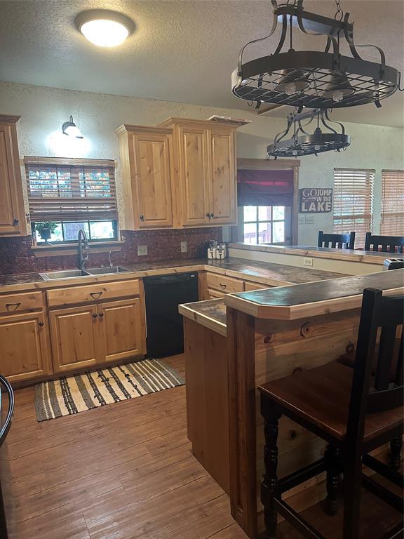 572 Oak Point Drive - Photo 5