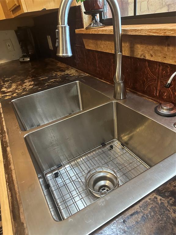 572 Oak Point Drive - Photo 7