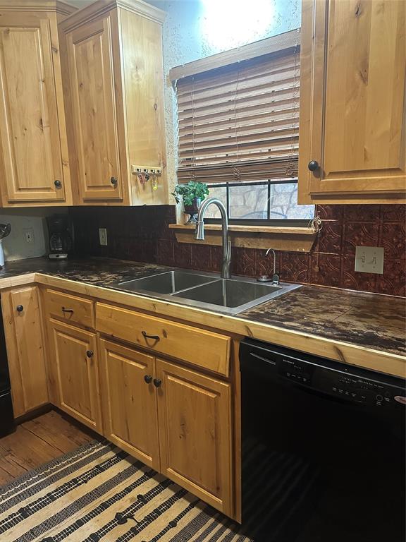 572 Oak Point Drive - Photo 8