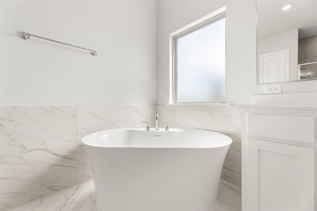132 Evanston Court - Photo 10