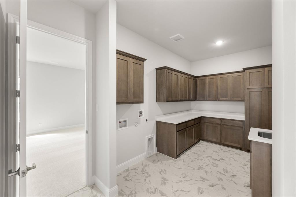 132 Evanston Court - Photo 13