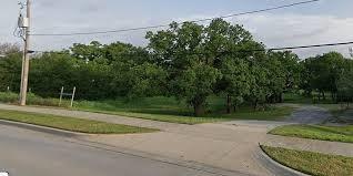 520 W Broad Street - Photo 1