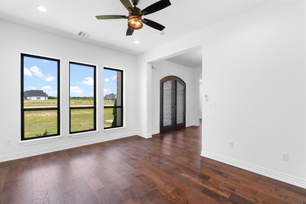 1321 Greycrest Terrace - Photo 9