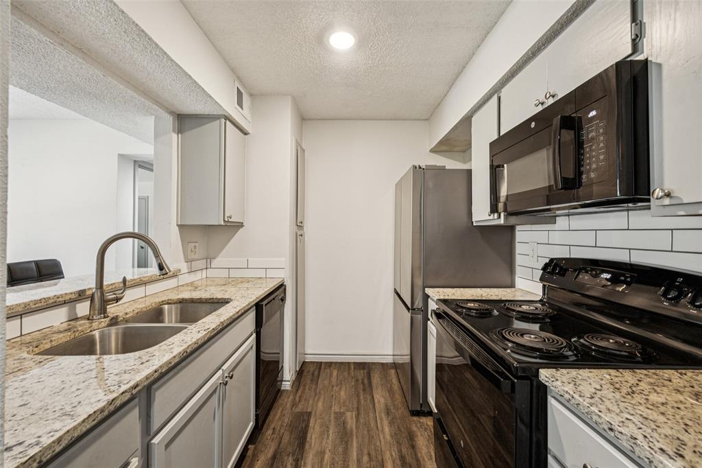 6050 Melody Lane - Photo 7