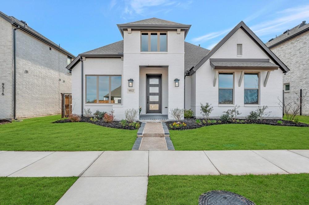9512 Dahlia Boulevard - Photo 1