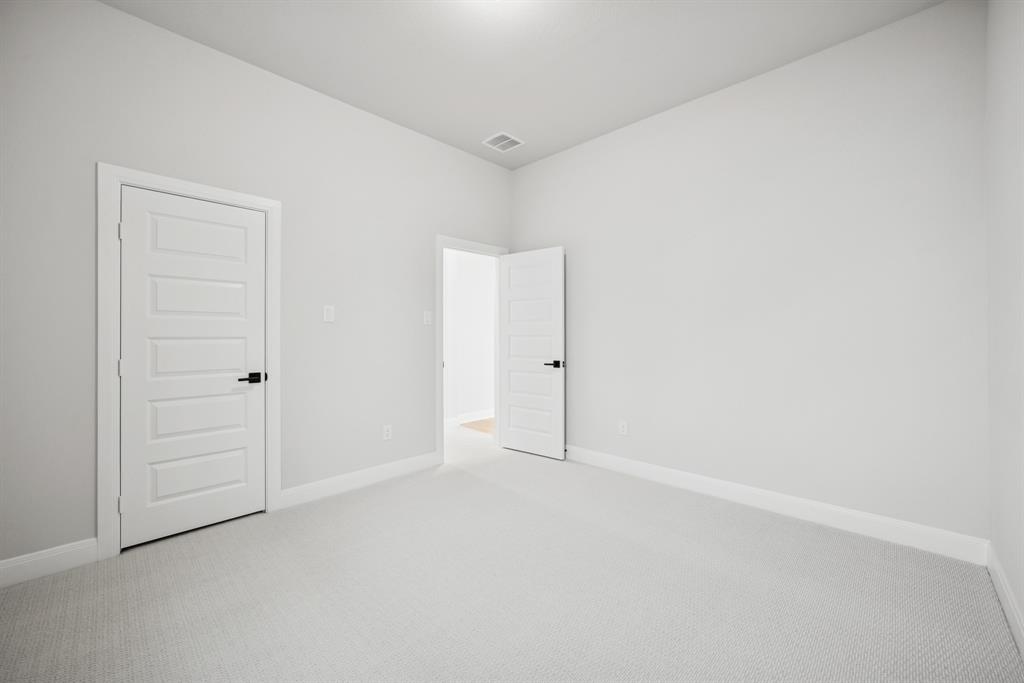 9512 Dahlia Boulevard - Photo 21