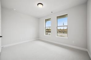 9512 Dahlia Boulevard - Photo 22