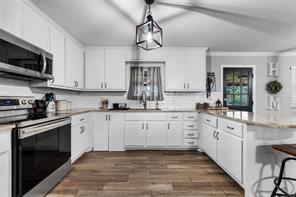 631 N Robinson Drive - Photo 5
