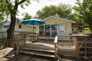 914 W Lake Drive - Photo 5