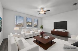 5025 Salinger Drive - Photo 3