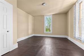 102 Chestnut Street - Photo 4