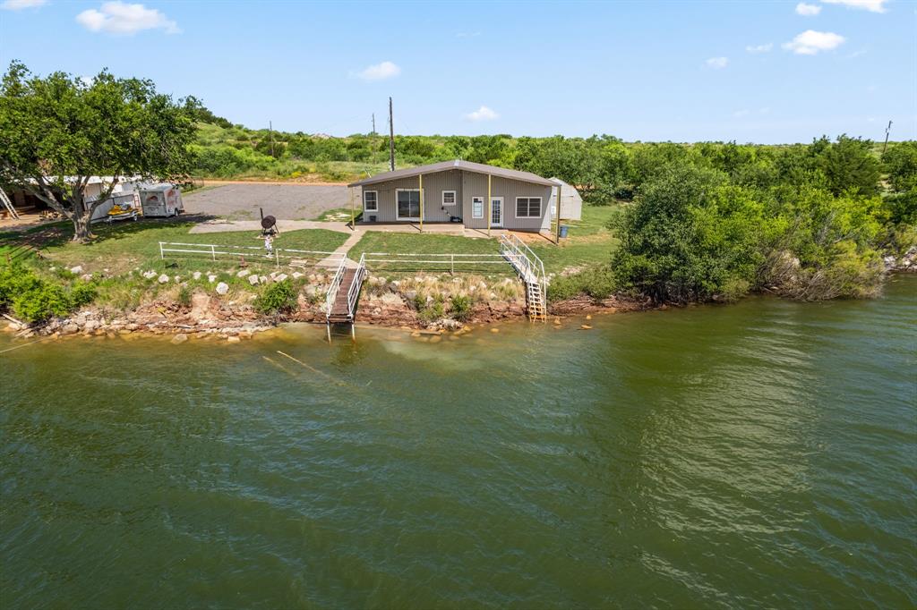 894 W Moonshine Road - Photo 1