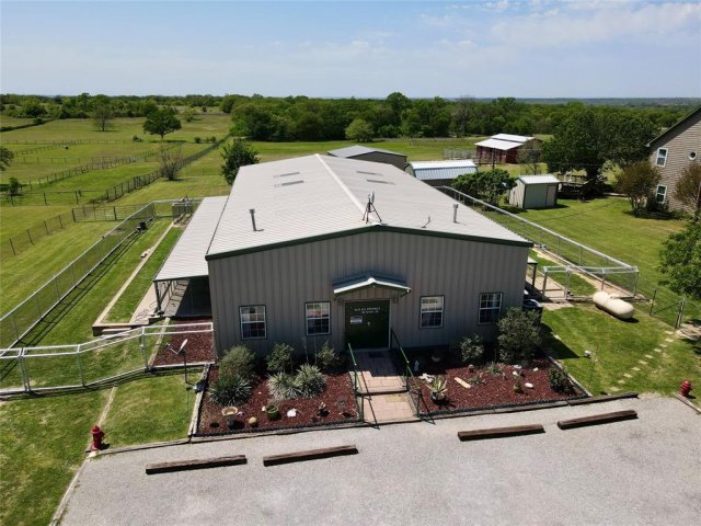 222A Fox Road