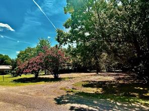 104 S Lamar Street - Photo 3