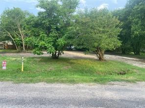 104 S Lamar Street - Photo 4