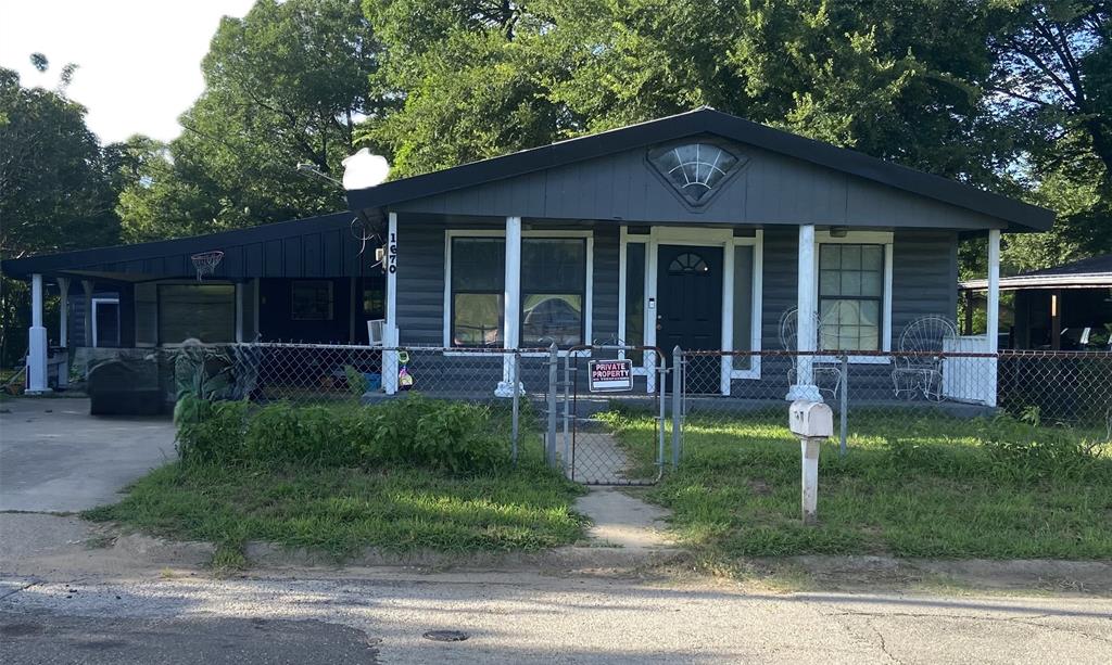 1670 Shiloh - Photo 1