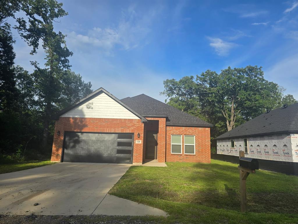 120 Dogwood Drive - Photo 1