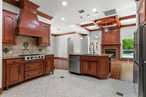 8945 Waterchase Circle - Photo 10