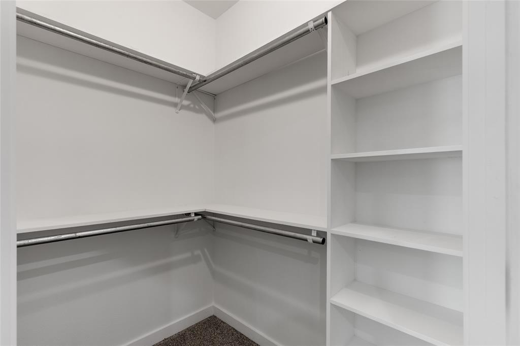 655 League Street - Photo 30