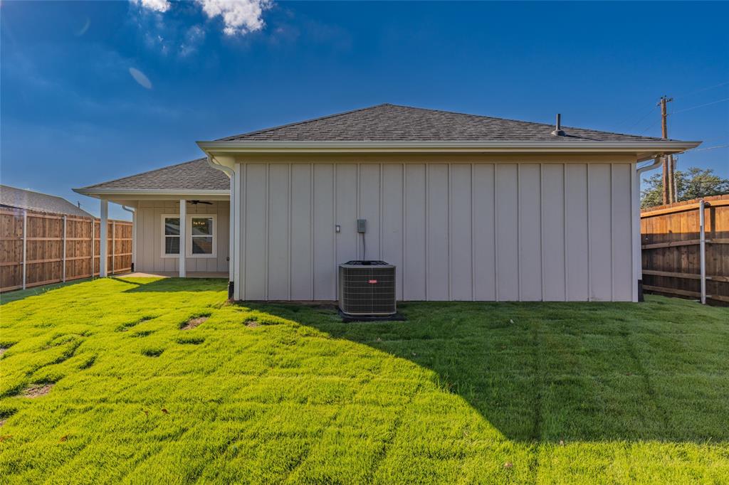 655 League Street - Photo 38