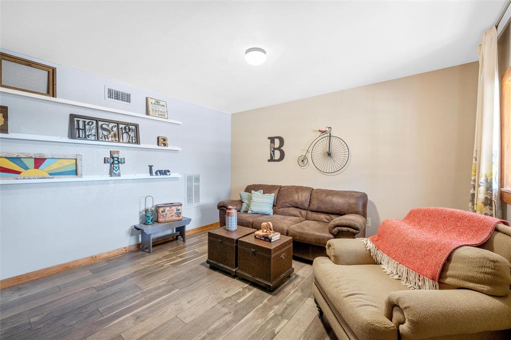 311 Cedar Ridge Drive - Photo 3