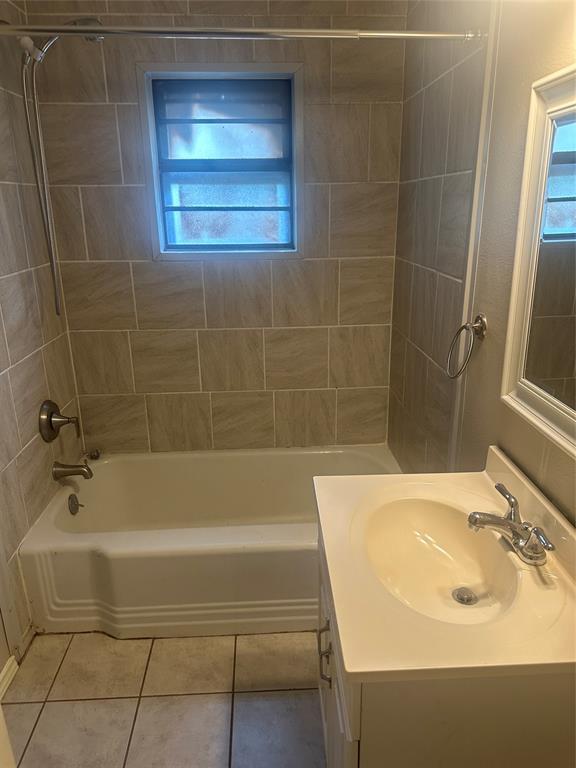 701 Hulme Street - Photo 17