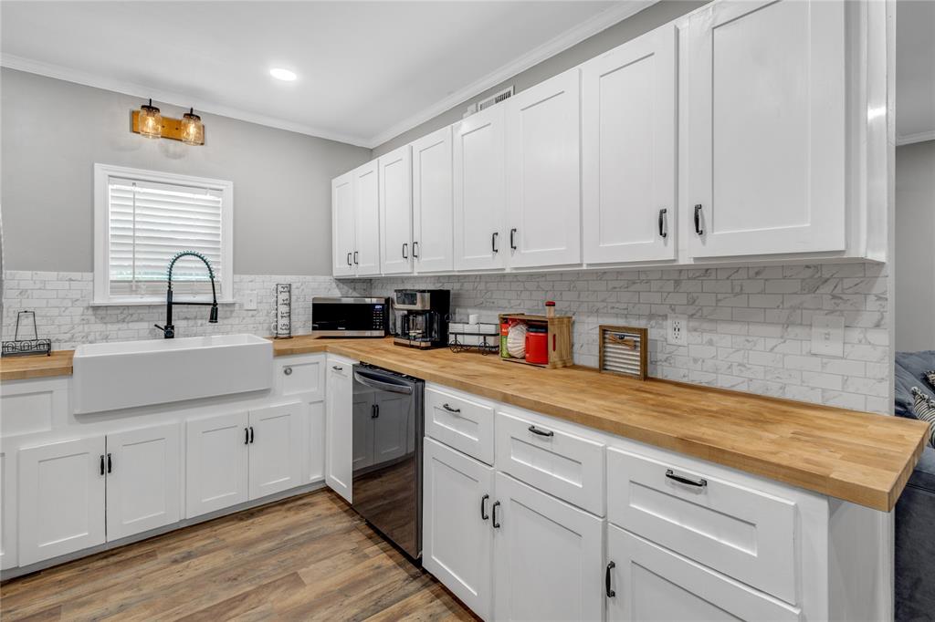 1432 County Road 2270 - Photo 13