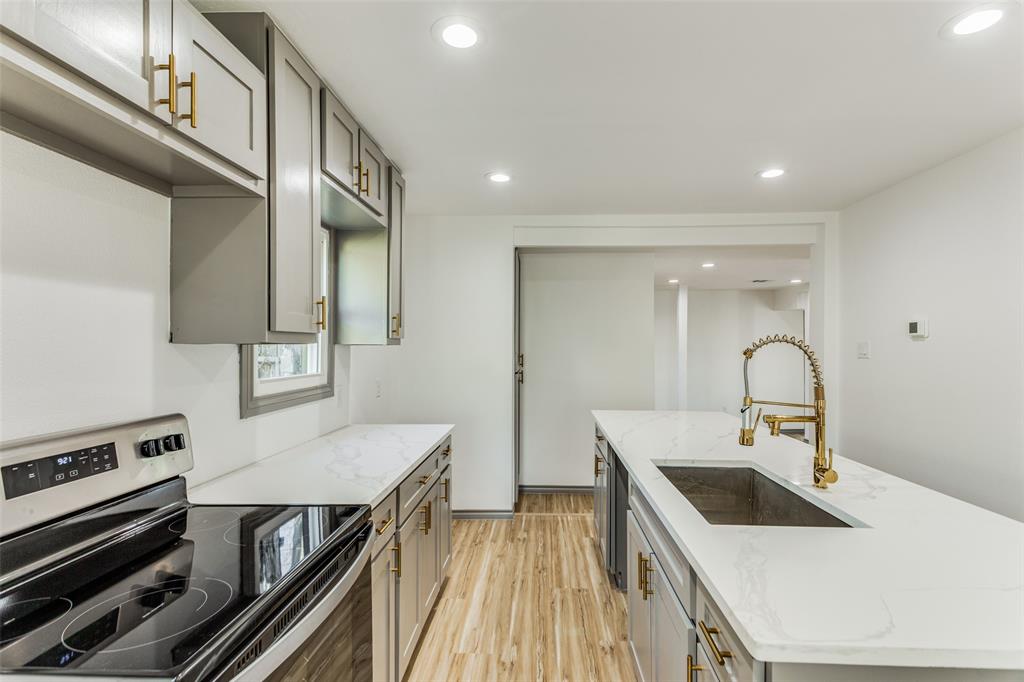3309 Merrick Street - Photo 10