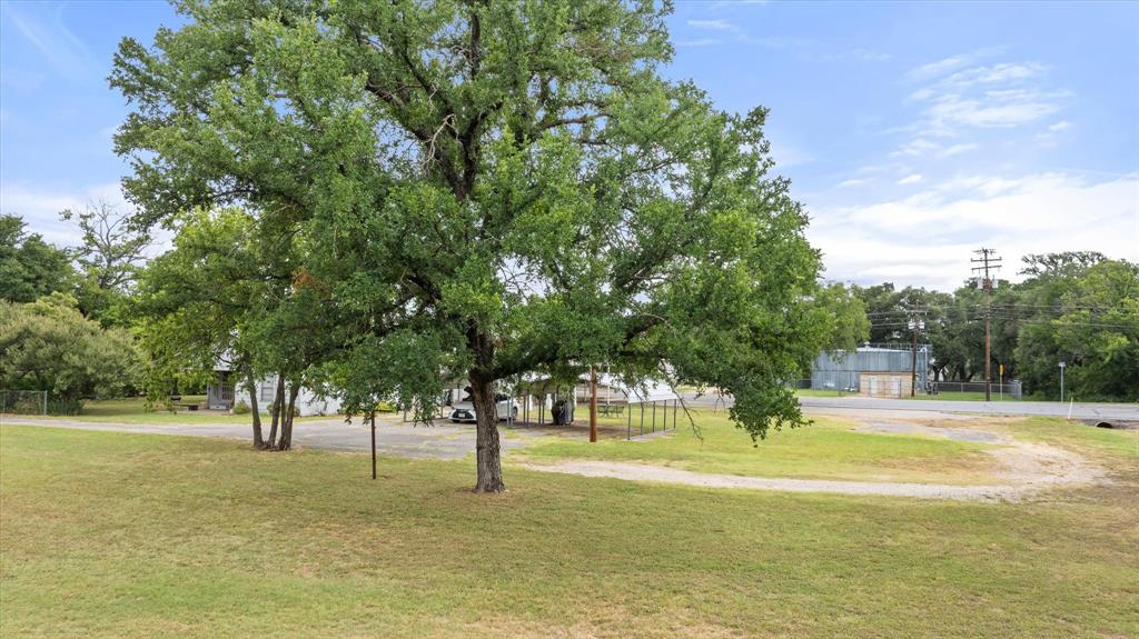 300 E Elm Street - Photo 22