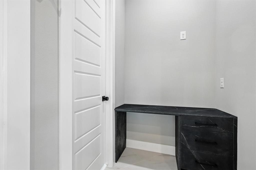 5005 Glenoaks Court - Photo 26