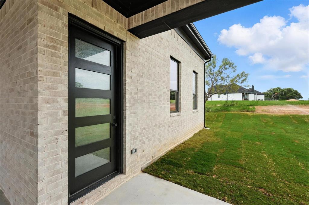 5005 Glenoaks Court - Photo 33
