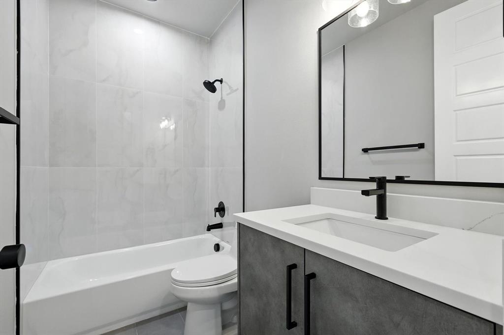5005 Glenoaks Court - Photo 39