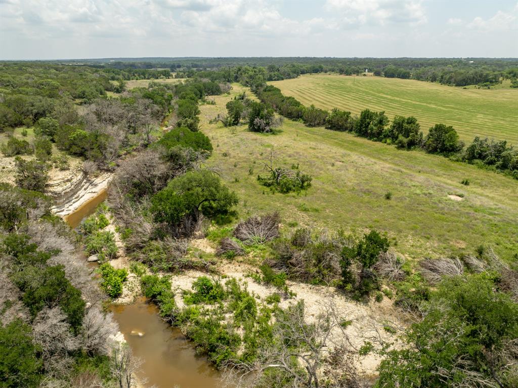 5315 Fm 932 - Photo 20