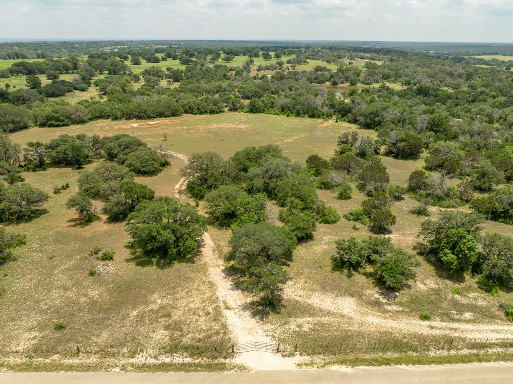 5315 Fm 932 - Photo 32