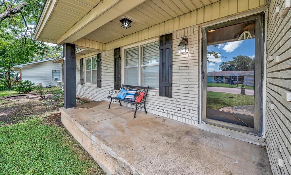 145 Darden Drive - Photo 2